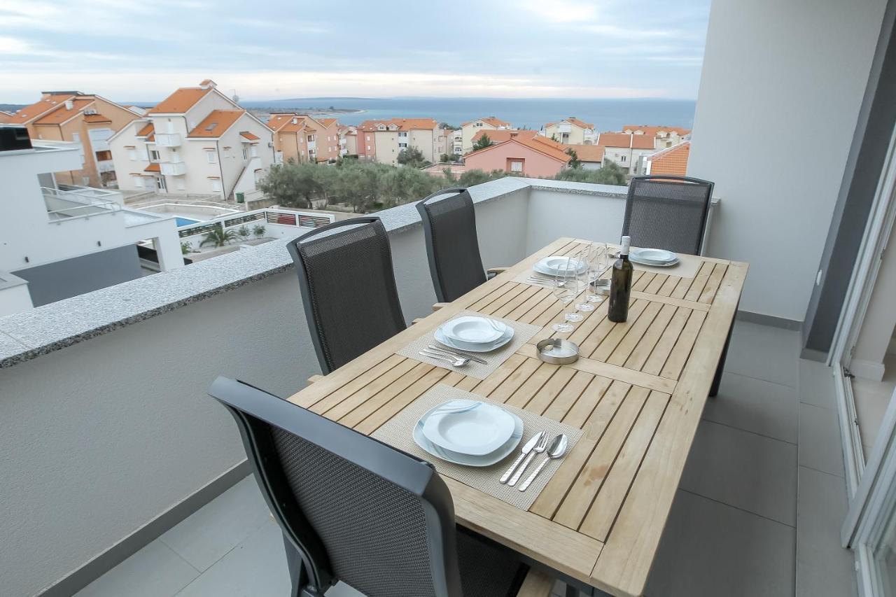 Apartments Tomana Новалья Экстерьер фото